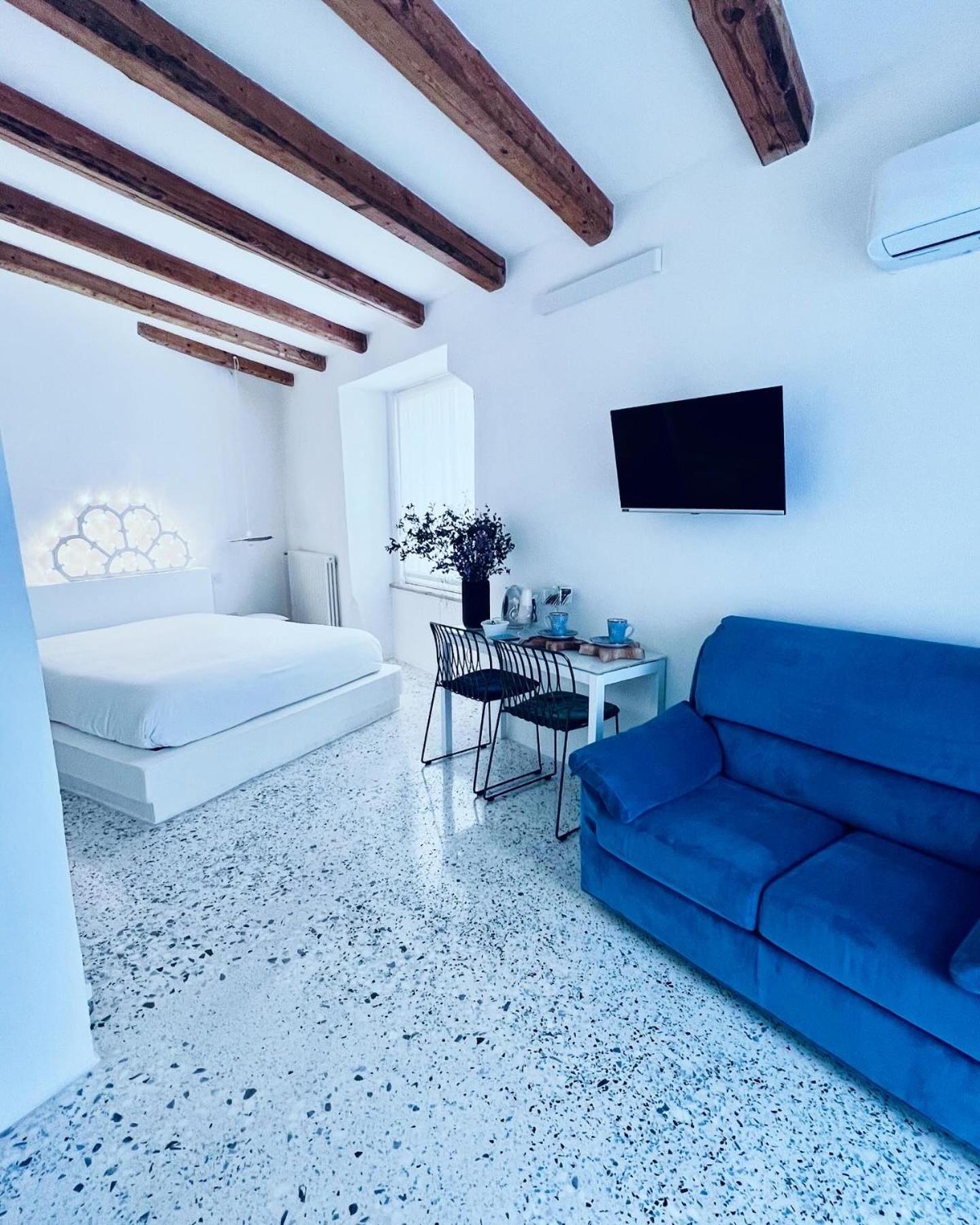 Hydria Guest House Art Gallery Acquaviva delle Fonti Luaran gambar
