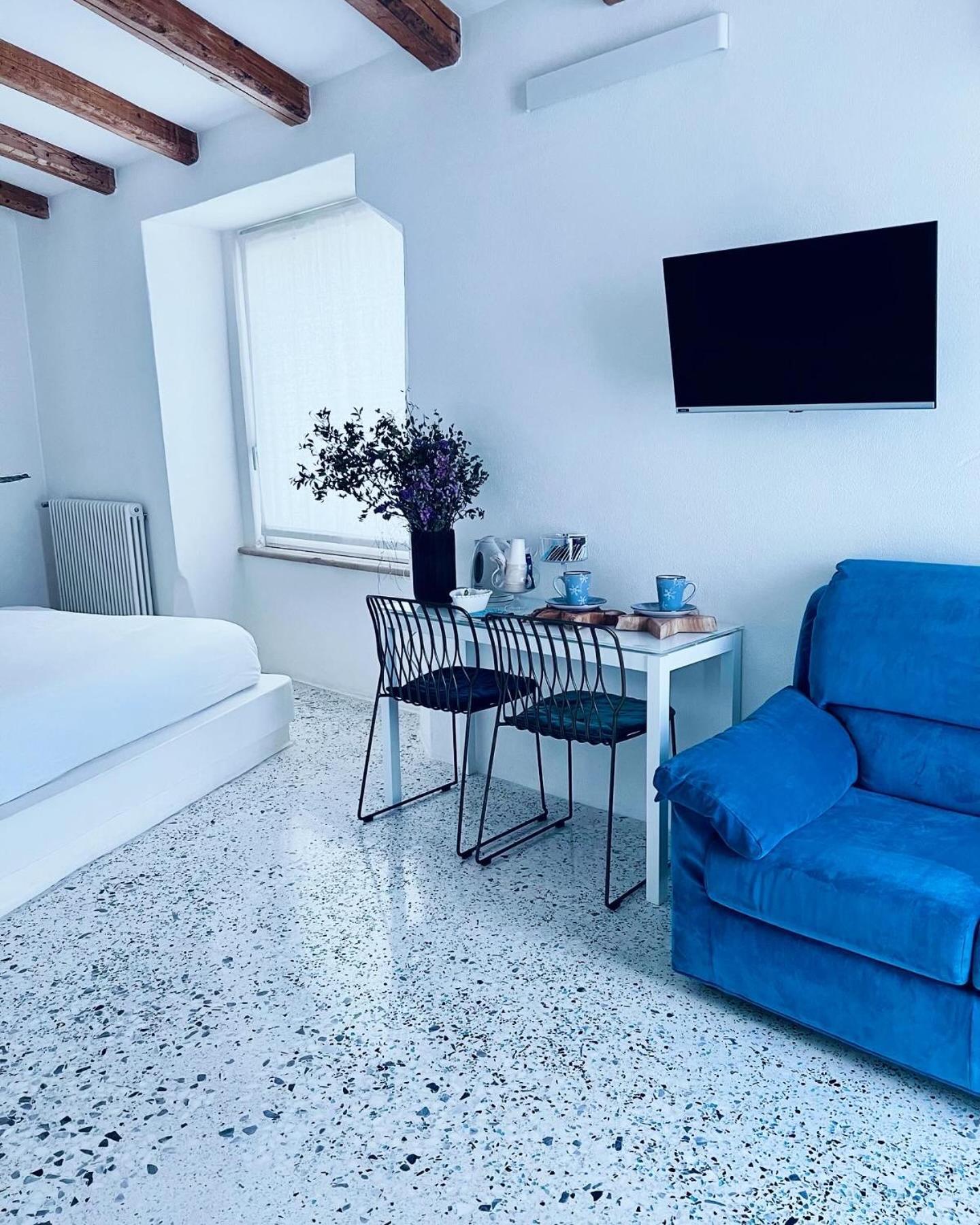 Hydria Guest House Art Gallery Acquaviva delle Fonti Luaran gambar