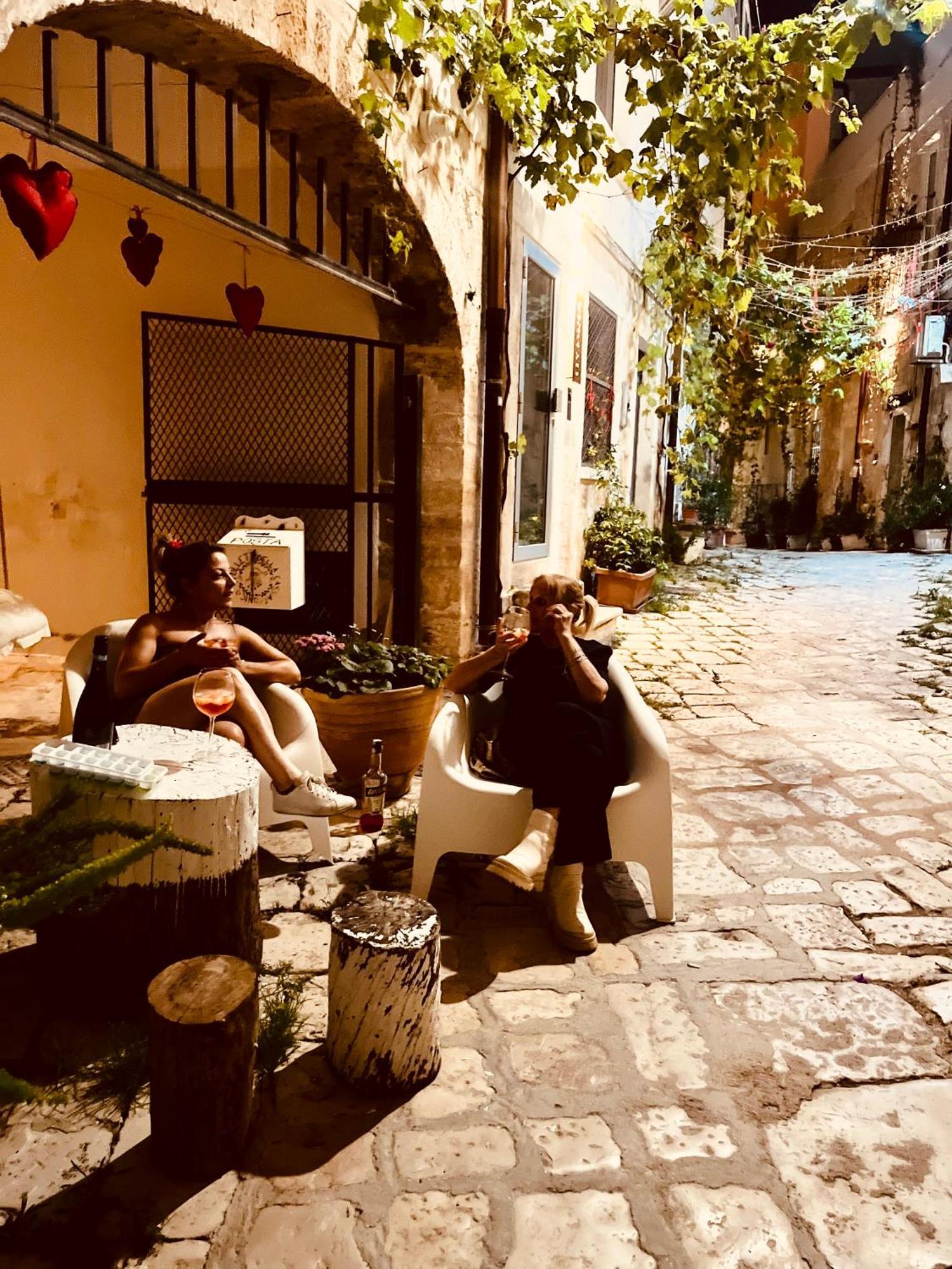 Hydria Guest House Art Gallery Acquaviva delle Fonti Luaran gambar